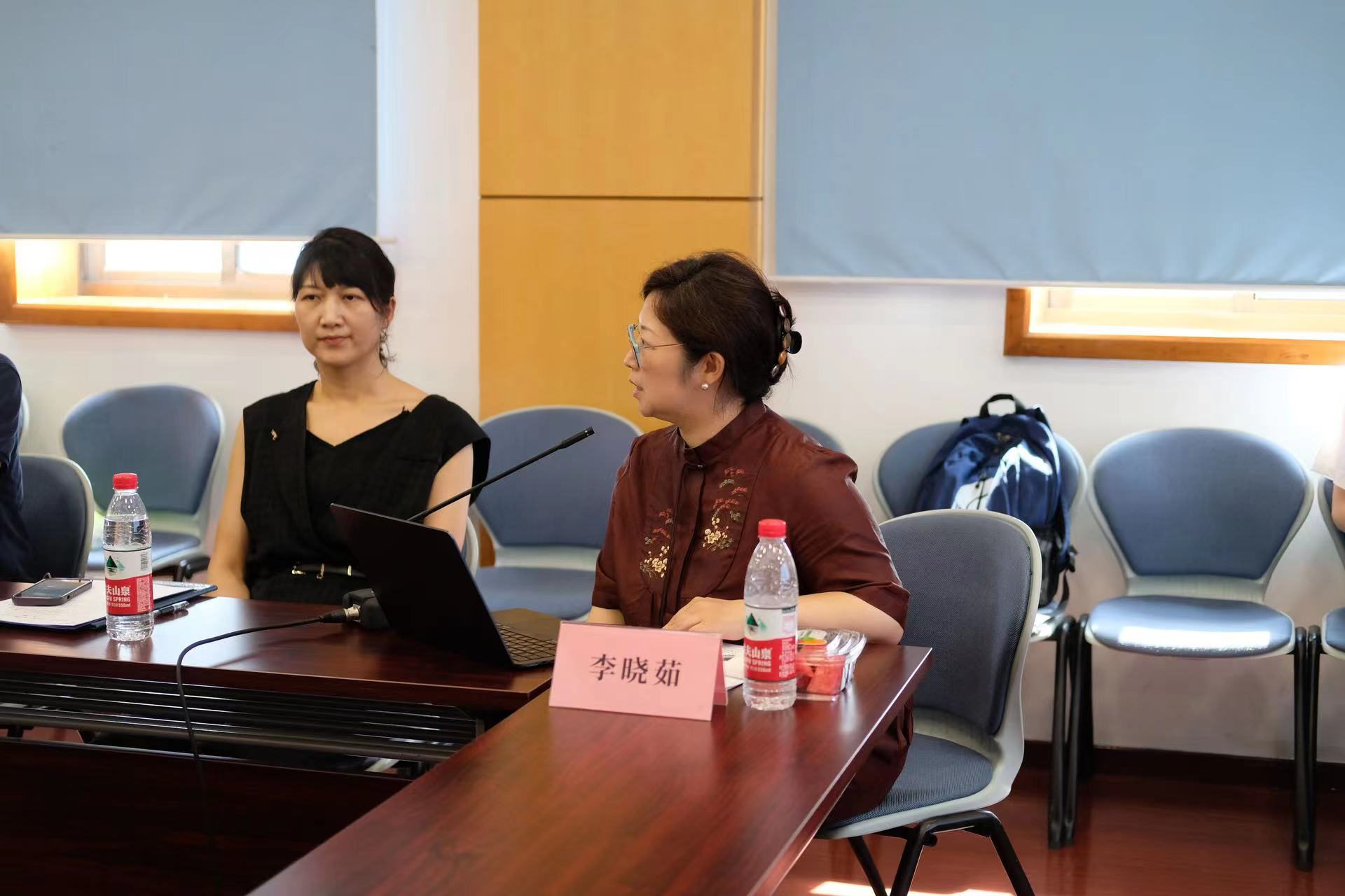 复旦大学“小松鼠”项目专家委员会第一次全体会议顺利举行